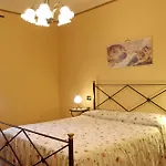 Фермерский дом Agriturismo Montemari