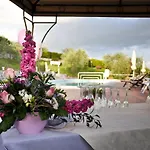 Фермерский дом Agriturismo Montemari