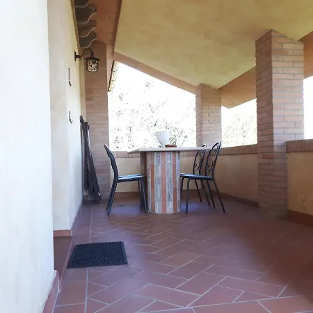 בית חווה Agriturismo Montemari