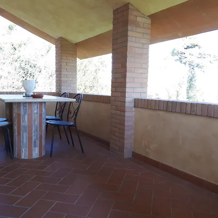 בית חווה Agriturismo Montemari *