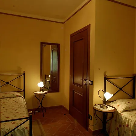 בית חווה Agriturismo Montemari *